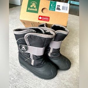 Kamik winter boots toddler size 8